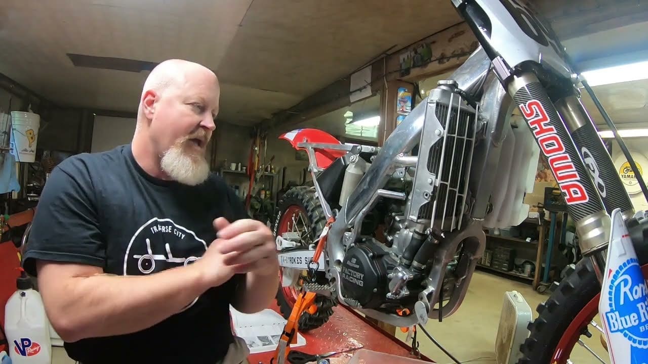 CR500AF-Installation-of-the-MSV-Racing-OptiFlo-Cover-and-MSV-Racing-7-degree-Elbow